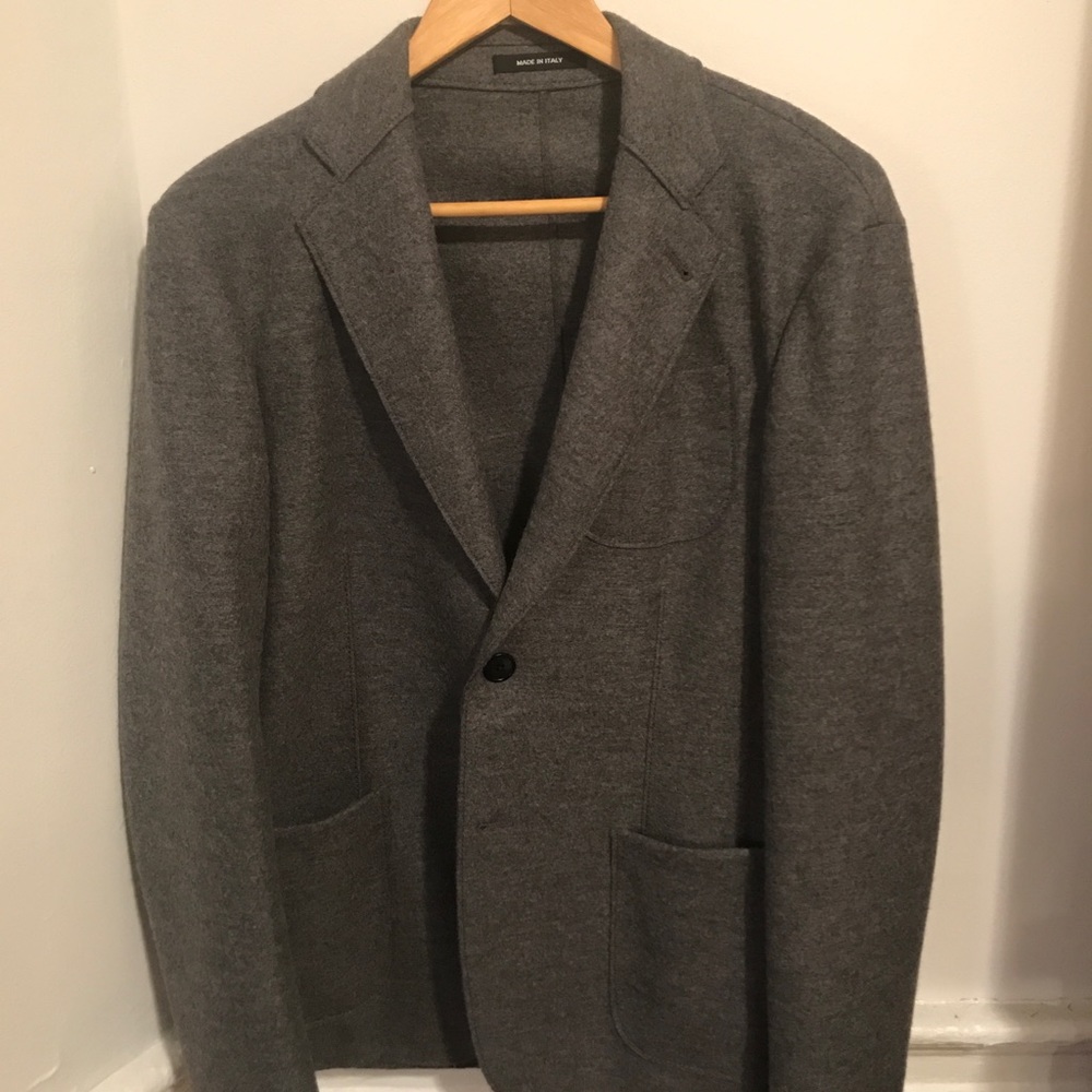 Beautiful wool Giorgio Armani blazer.